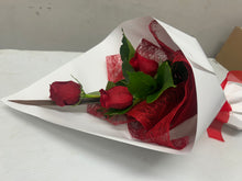 3 x Red Rose Bouquet.